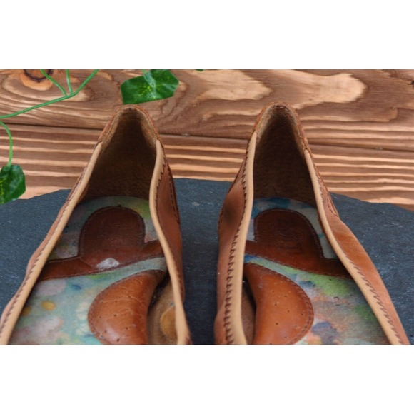 Born Size 6.5 M Brown Round Toe Ballet Leather Women - Picture 3 of 7